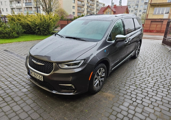 chrysler pacifica Chrysler Pacifica cena 261000 przebieg: 23913, rok produkcji 2022 z Iłowa